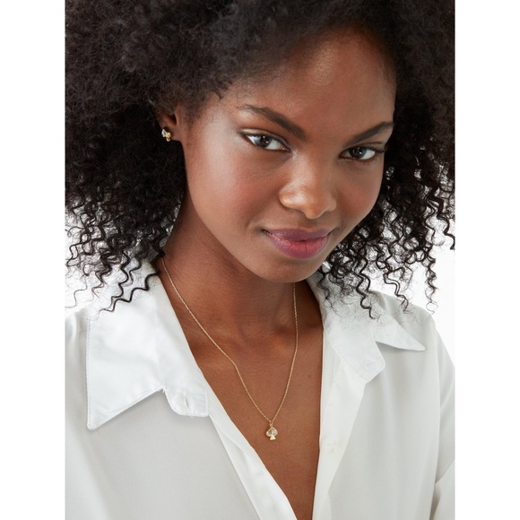 KATE SPADE • Silver Everyday Spade Necklace - Picture 2 of 4